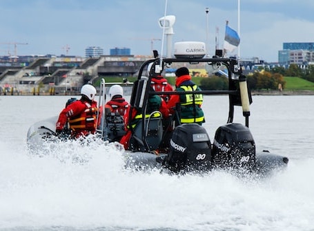 IYT Powerboat Training